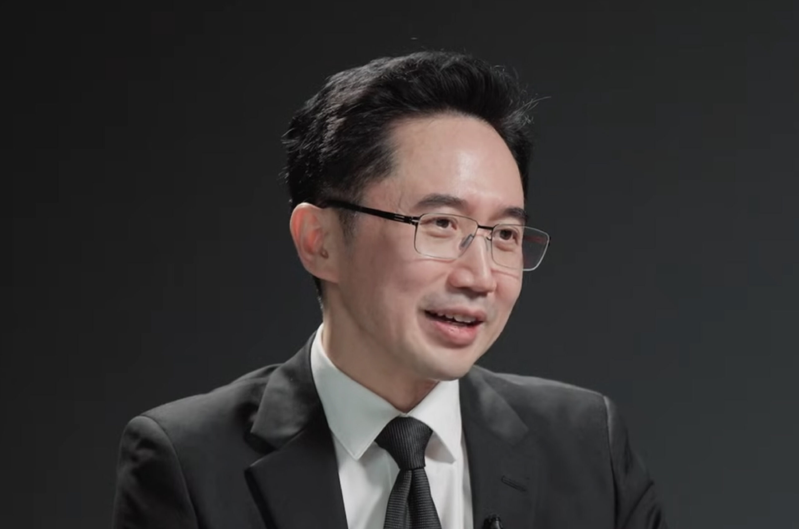 เจาะวิสัยทัศน์ “ศ.ดร.ยศชนัน” แคนดิเดตนายกฯ ม้ามืดจากเพื่อไทย กับยุทธศาสตร์  “ขี่คอยักษ์” ดันโมเดลรัฐบาล AI พลิกโฉมประเทศแบบ Science-based - พรรคเพื่อไทย