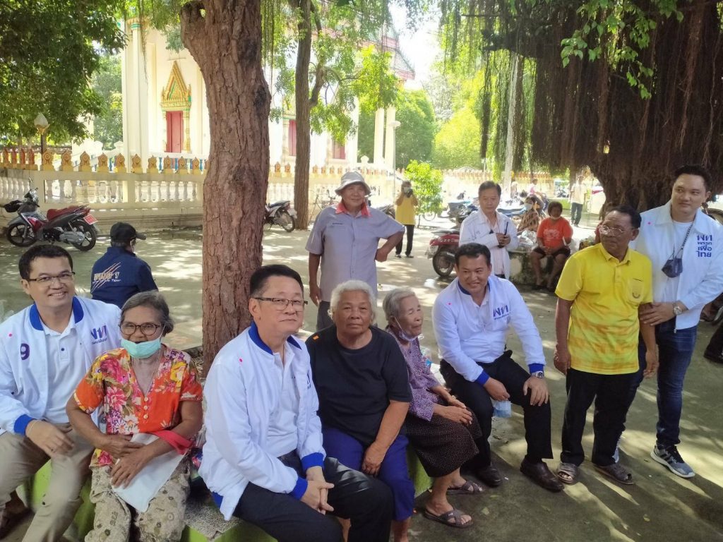 “เพื่อไทย” ลงพื้นที่ช่วยเหลือผู้ประสบภัยน้ำท่วมที่โคราช ห่วงฝนตกเพิ่ม ซ้ำเติมความทุกข์ประชาชน “เพื่อไทย” ลงพื้นที่ช่วยเหลือผู้ประสบภัยน้ำท่วมที่โคราช ห่วงฝนตกเพิ่ม ซ้ำเติมความทุกข์ประชาชน